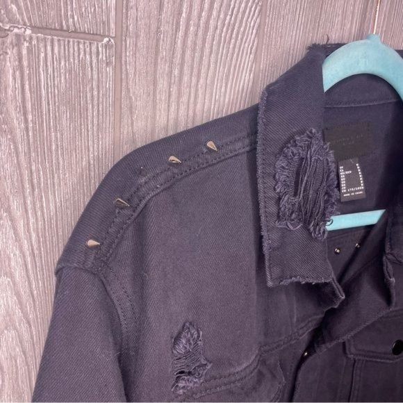 Guns and roses black denim jean jacket men’s size m upcycled distressed coat - Picture 10 of 16